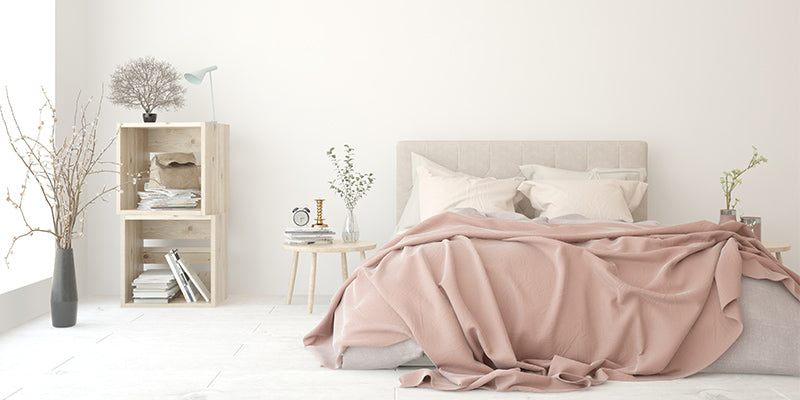 一番暖かいのはどれ?寒い時期も快適に眠れる羽毛ふとんと毛布の組み合わせ。おすすめ商品もご紹介!