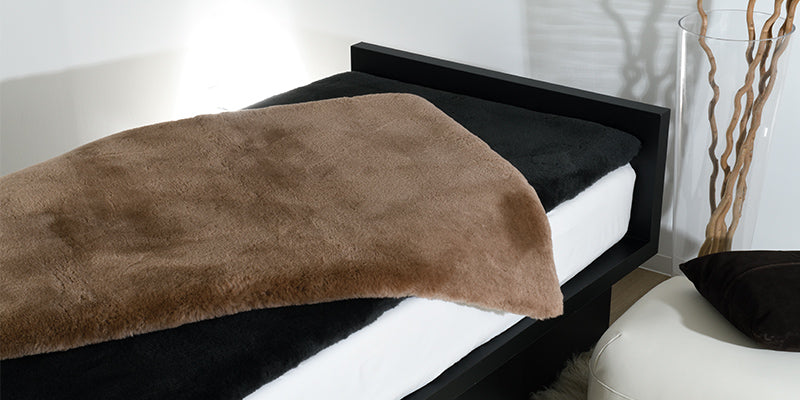 「今まで使っていた寝具より熟眠感がある」メディア出演歴も豊富なオックスフォード大学医学博士・イグノーベル医学賞受賞の医学スペシャリスト・新見正則が薦める昭和西川の快眠寝具「MuAtsu(ムアツ)」×「ムートンシーツ」の素晴らしさ