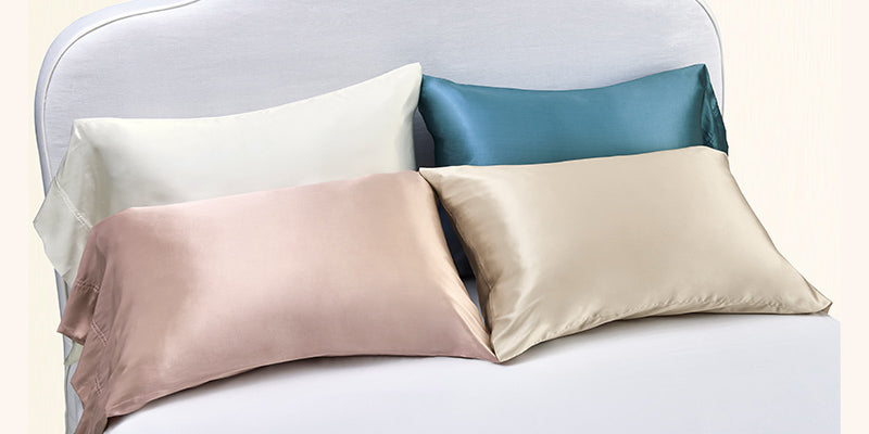 髪への優しさを実感!シルク100%に感動する昭和西川のおすすめ枕カバー「シルクピロケース」の魅力をご紹介。プレゼントにもふさわしい高級感が嬉しい