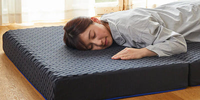 マットレス、床に直置きしてもOK？カビを防ぐ湿気対策とおすすめマットレスを解説