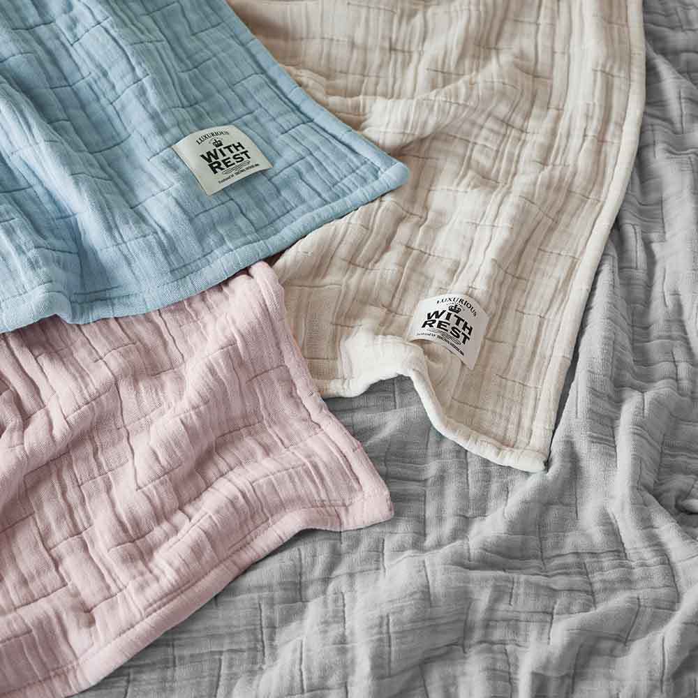 日本製8重織ガーゼケット